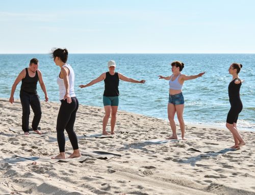 Sun’s Out, Move Strong: A PT Guide to a Pain-Free Summer